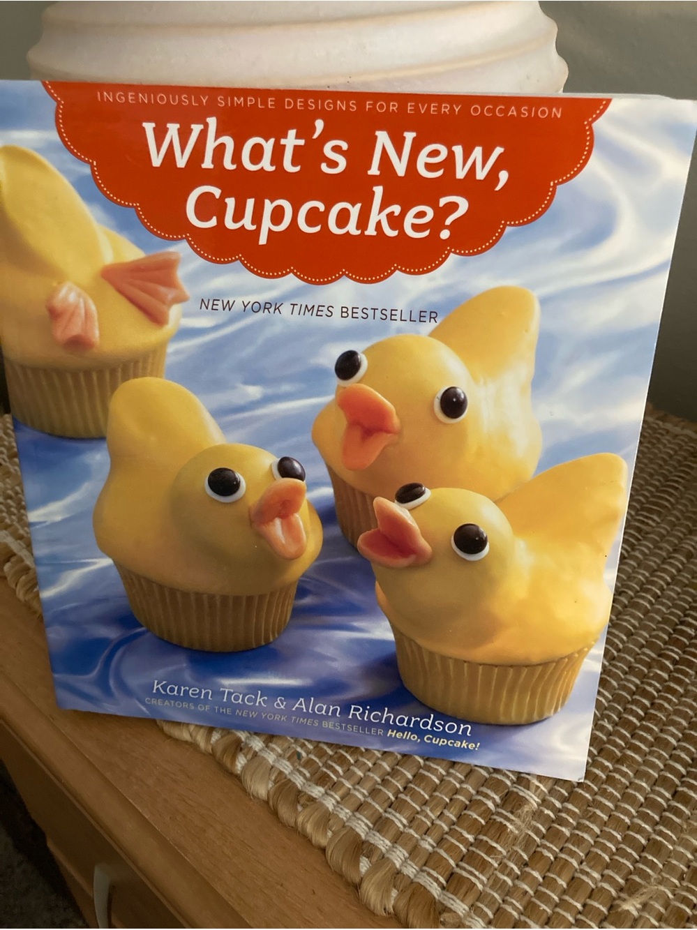 What's New Cupcake Book & Two Metal Cupcake  Pans for Large Cupcakes/Muffins